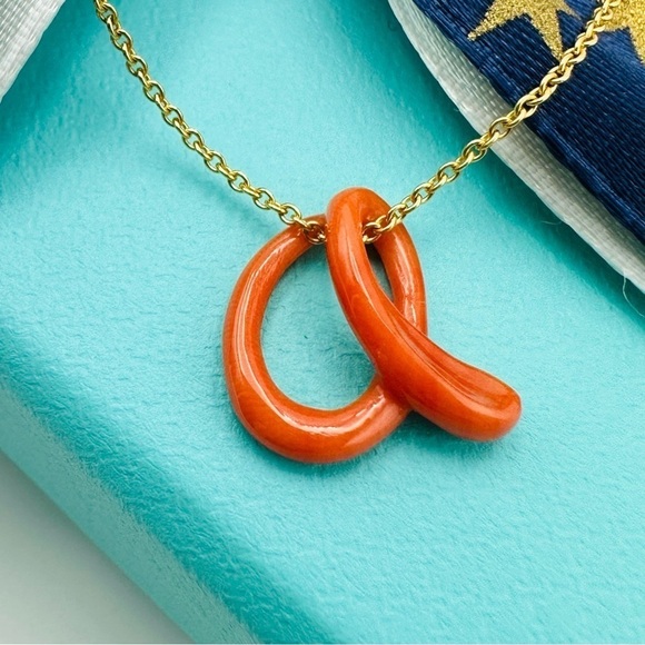 RARE Tiffany & Co. Vintage Coral Letter “A” Initial Necklace 18K Yellow Gold Box - Picture 3 of 10